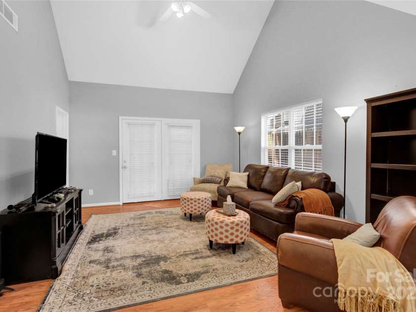 8811 Roseton Lane, Charlotte, NC 28277.  MLS# CAR4297343, YatesRealty ID 35067. 