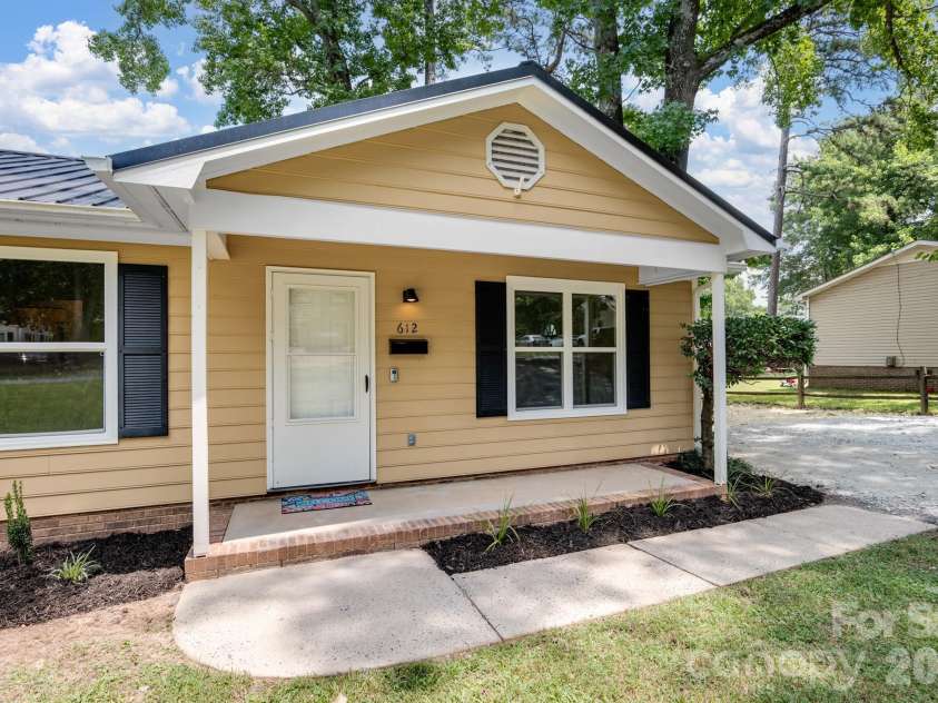 612 Welsh Avenue, Monroe, NC 28112.  MLS# CAR4398332, YatesRealty ID 35068. 