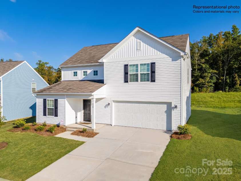 1725 Little York Circle, Edgemoor, SC 29712.  MLS# CAR4292201, YatesRealty ID 35069. Exterior Example