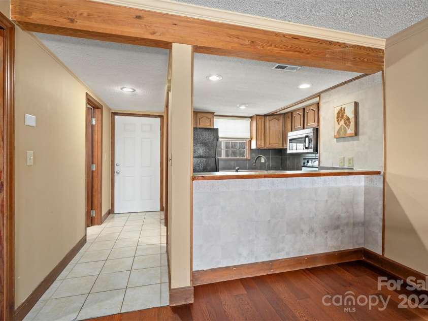 180 Kings Grant Drive, Rutherfordton, NC 28139.  MLS# CAR4240763, YatesRealty ID 3507. 