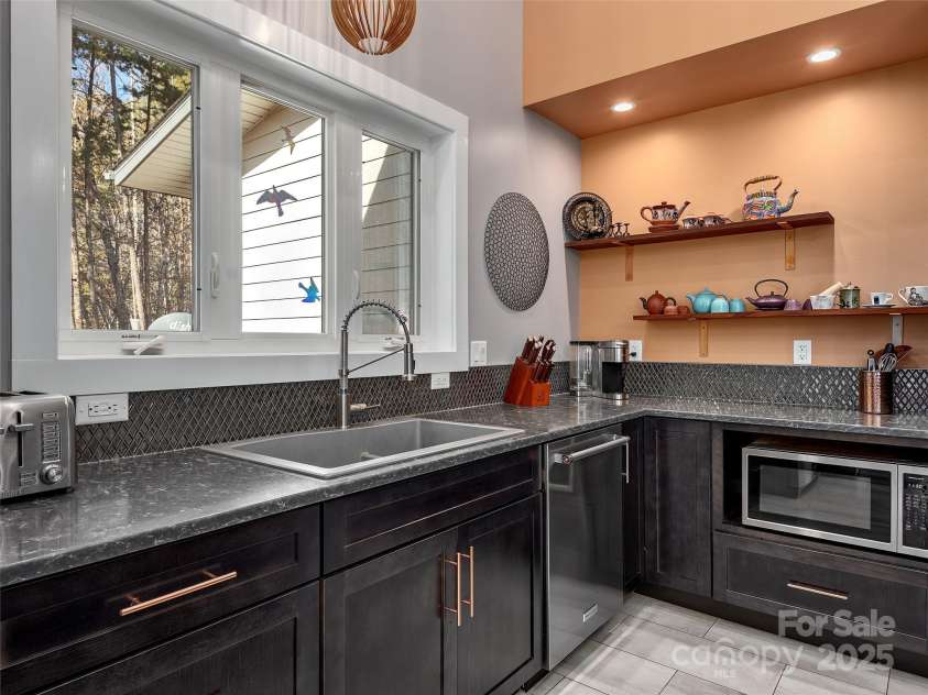237 Mountain Lane, Mill Spring, NC 28756.  MLS# CAR4200589, YatesRealty ID 3507. 