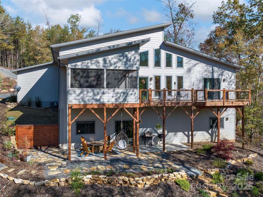 237 Mountain Lane, Mill Spring, NC 28756.  MLS# CAR4200589, YatesRealty ID 3507. 