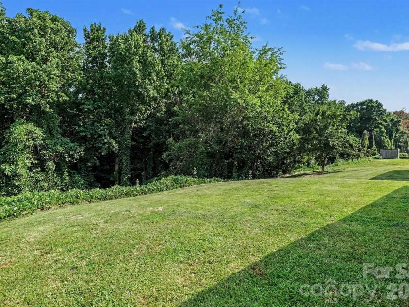 1505 Clooney Lane, Charlotte, NC 28262.  MLS# CAR4398497, YatesRealty ID 35070. Backyard
