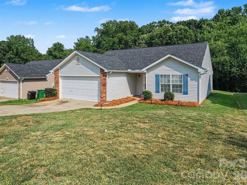 1505 Clooney Lane, Charlotte, NC 28262.  MLS# CAR4398497, YatesRealty ID 35070. Front Exterior