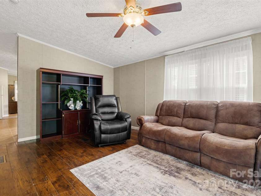 3478 Cool Branch Road, Carlisle, SC 29031.  MLS# CAR4296858, YatesRealty ID 35071. Living Room