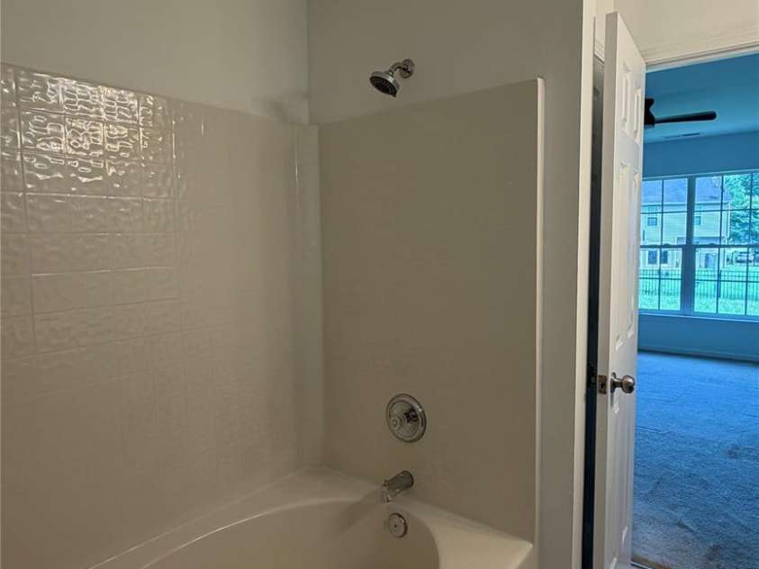1005 LadyBank Court, Indian Trail, NC 28079.  MLS# CAR4320578, YatesRealty ID 35072. Master Suite Garden Tub