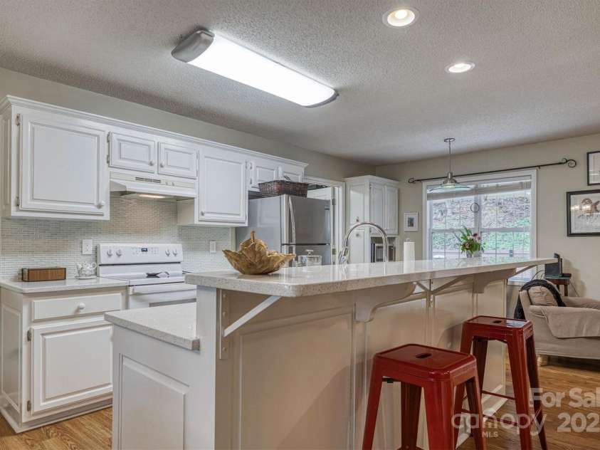 187 Yancey Road, Marion, NC 28752.  MLS# CAR4296577, YatesRealty ID 35072. Kitchen
