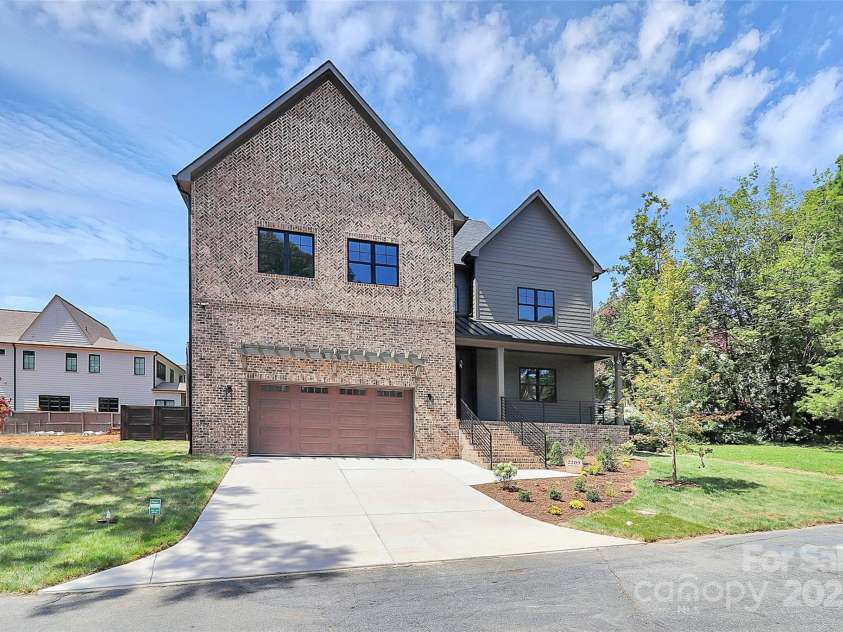 2209 Norcross Place, Charlotte, NC 28205.  MLS# CAR4297097, YatesRealty ID 35073. 