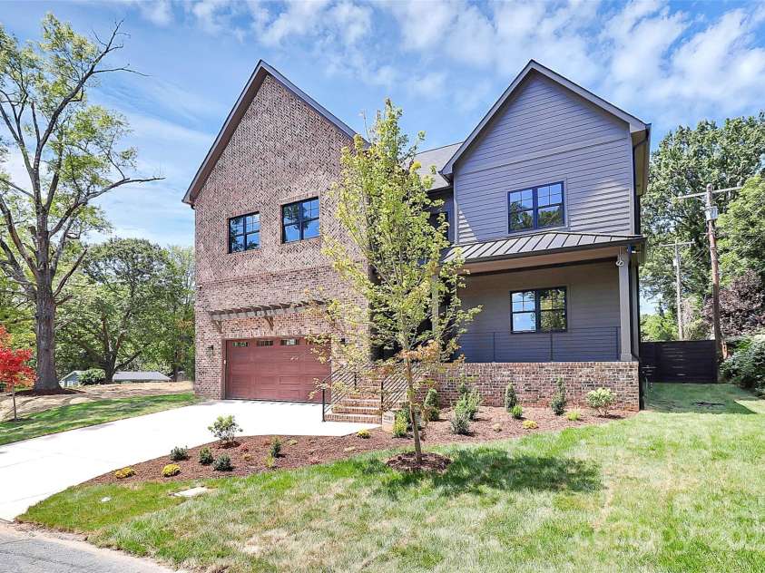 2209 Norcross Place, Charlotte, NC 28205.  MLS# CAR4297097, YatesRealty ID 35073. 