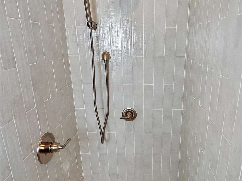 2209 Norcross Place, Charlotte, NC 28205.  MLS# CAR4297097, YatesRealty ID 35073. 