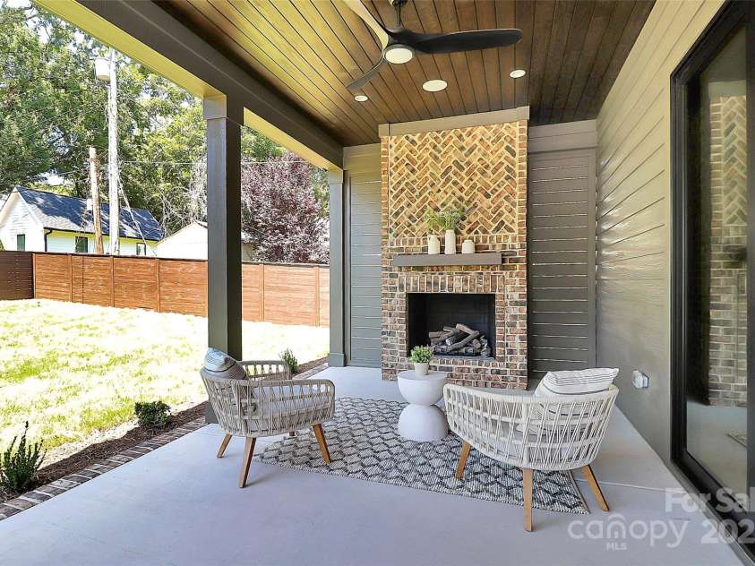 2209 Norcross Place, Charlotte, NC 28205.  MLS# CAR4297097, YatesRealty ID 35073. 