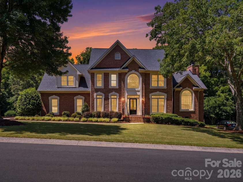 8916 Abrell Walk Court, Charlotte, NC 28226.  MLS# CAR4394480, YatesRealty ID 35073. 