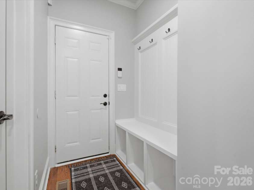 8916 Abrell Walk Court, Charlotte, NC 28226.  MLS# CAR4394480, YatesRealty ID 35073. 