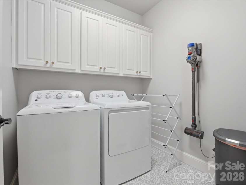 8916 Abrell Walk Court, Charlotte, NC 28226.  MLS# CAR4394480, YatesRealty ID 35073. 