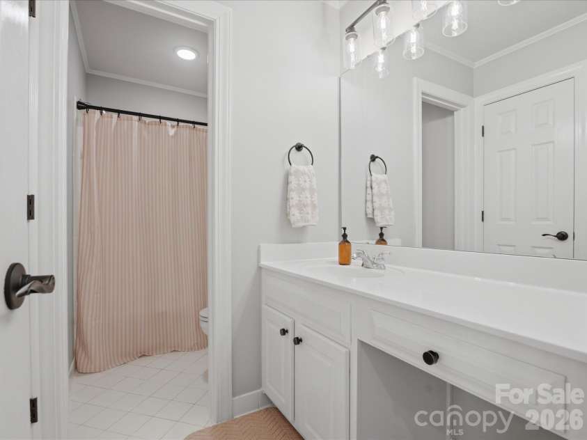 8916 Abrell Walk Court, Charlotte, NC 28226.  MLS# CAR4394480, YatesRealty ID 35073. 
