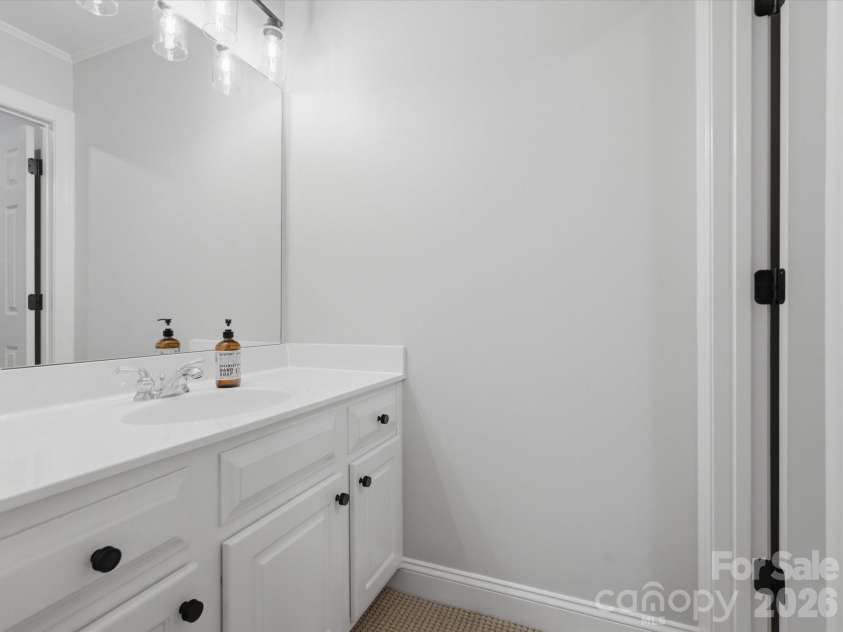 8916 Abrell Walk Court, Charlotte, NC 28226.  MLS# CAR4394480, YatesRealty ID 35073. 