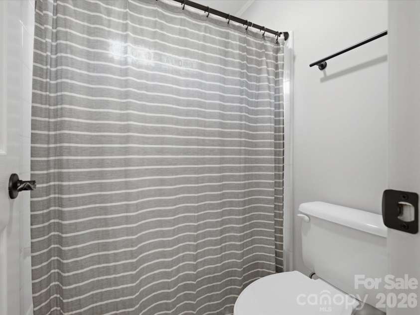 8916 Abrell Walk Court, Charlotte, NC 28226.  MLS# CAR4394480, YatesRealty ID 35073. 