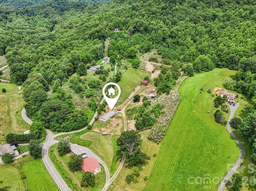 400 Morgan Branch Road, Marshall, NC 28753.  MLS# CAR4395318, YatesRealty ID 35075. 
