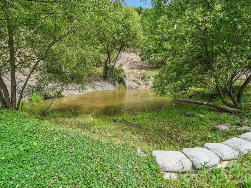 400 Morgan Branch Road, Marshall, NC 28753.  MLS# CAR4395318, YatesRealty ID 35075. 