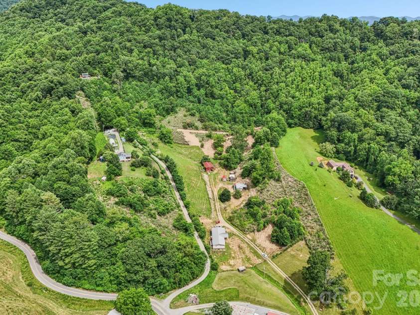 400 Morgan Branch Road, Marshall, NC 28753.  MLS# CAR4395318, YatesRealty ID 35075. 
