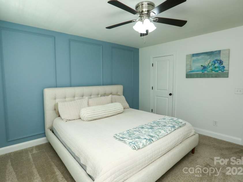 406 Ruth Avenue, Kannapolis, NC 28083.  MLS# CAR4297622, YatesRealty ID 35075. 