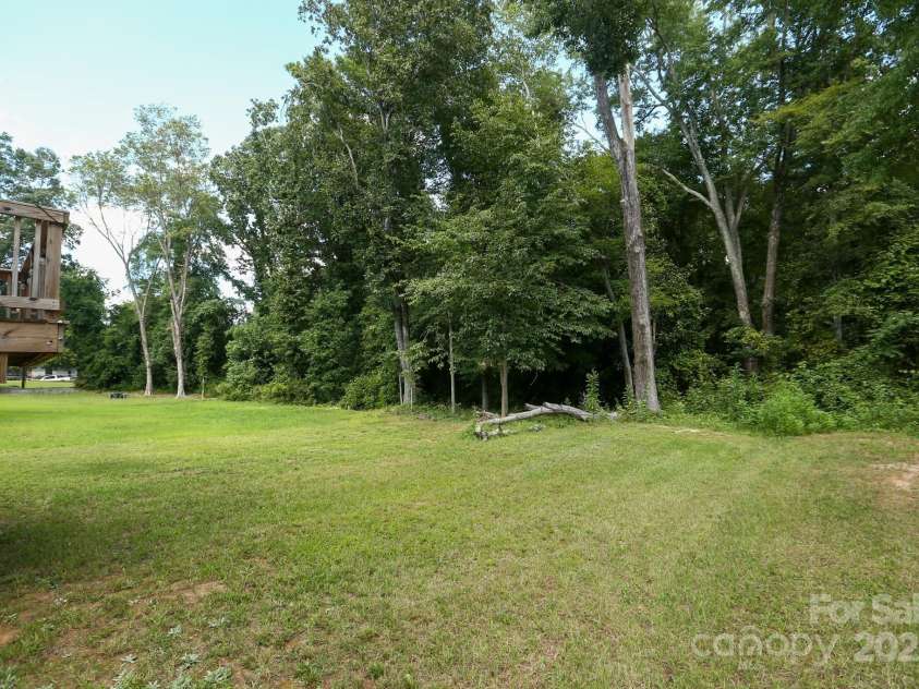 406 Ruth Avenue, Kannapolis, NC 28083.  MLS# CAR4297622, YatesRealty ID 35075. 