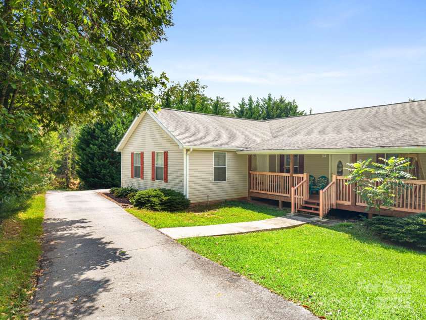 105 Robinson Cove Road, Candler, NC 28715.  MLS# CAR4293915, YatesRealty ID 35076. Front of entrance
