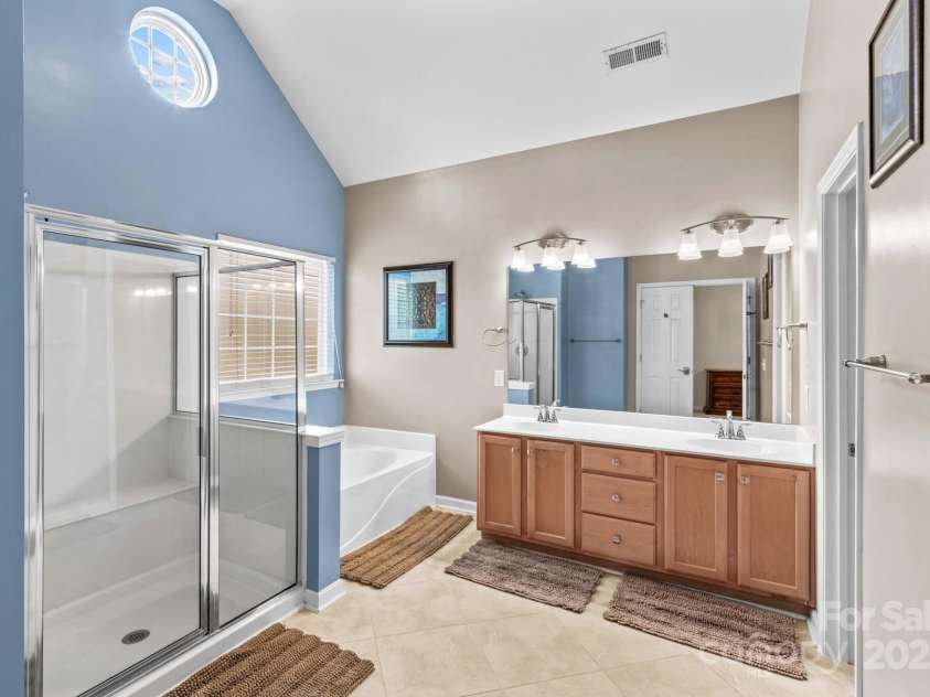 124 Elizabeth Hearth Road, Mooresville, NC 28115.  MLS# CAR4295380, YatesRealty ID 35077. 