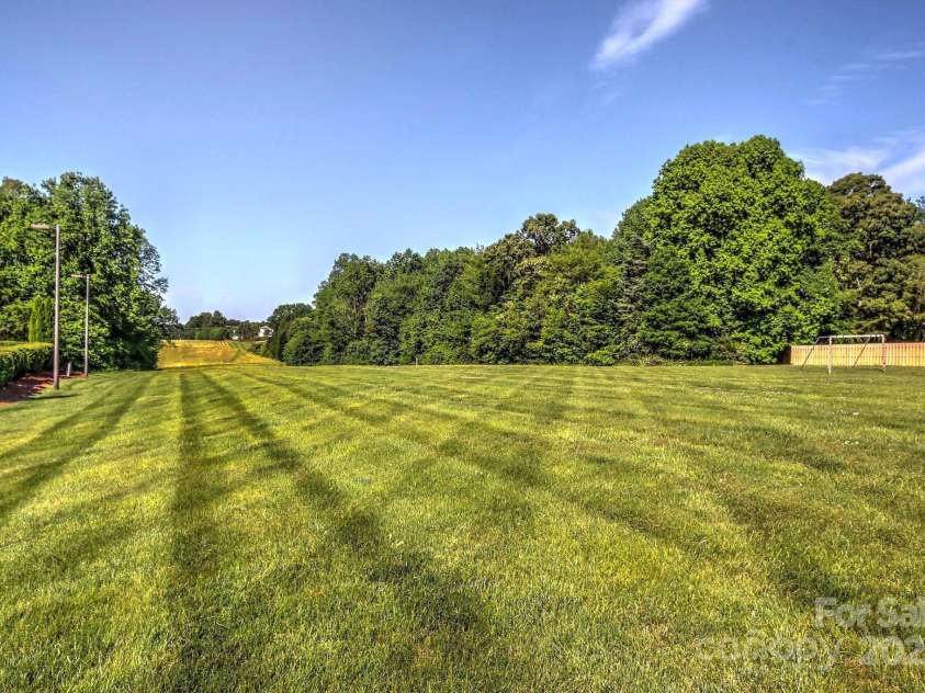 124 Elizabeth Hearth Road, Mooresville, NC 28115.  MLS# CAR4295380, YatesRealty ID 35077. 