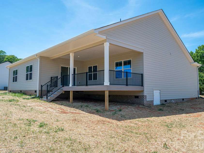 1343 Zeb Haynes Road, Maiden, NC 28650.  MLS# CAR4382813, YatesRealty ID 35077. 