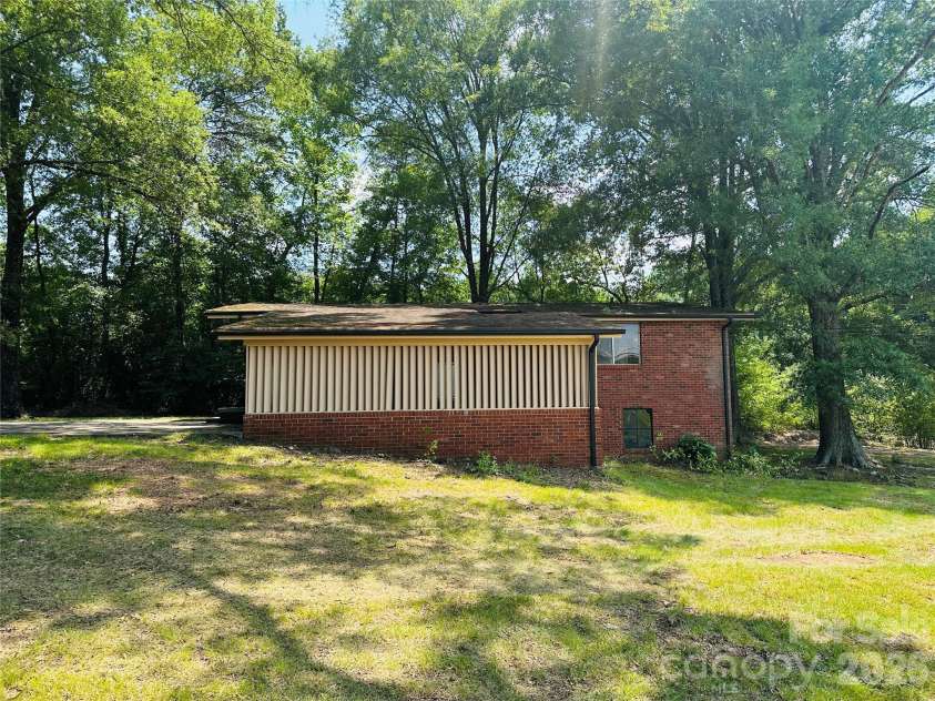 14 Pop Davis Road, Taylorsville, NC 28681.  MLS# CAR4397945, YatesRealty ID 35079. 