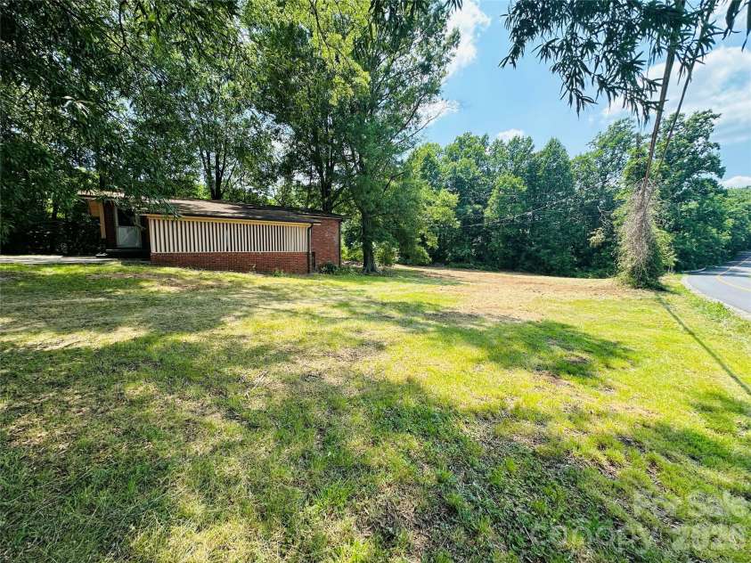 14 Pop Davis Road, Taylorsville, NC 28681.  MLS# CAR4397945, YatesRealty ID 35079. 