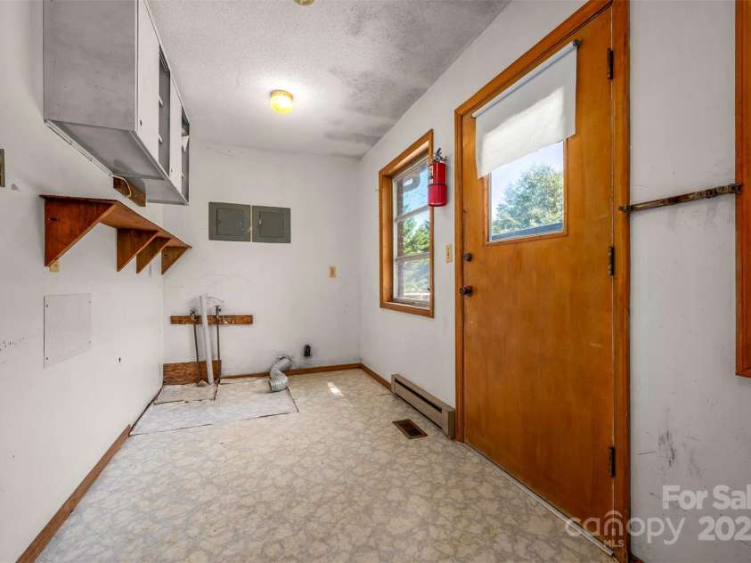 188 Academy Street, Spindale, NC 28160.  MLS# CAR4296251, YatesRealty ID 35079. 