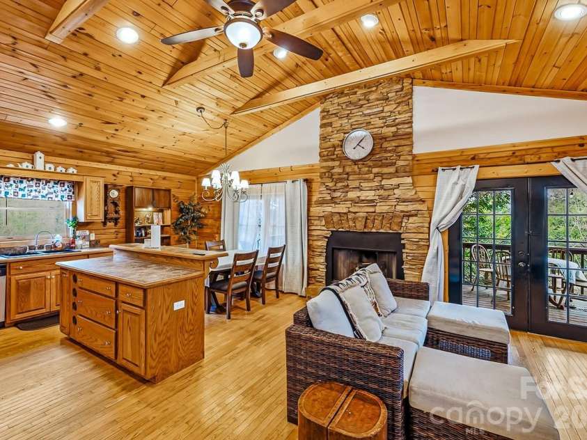 1944 River Crest Parkway, Rutherfordton, NC 28139.  MLS# CAR4342988, YatesRealty ID 3508. 