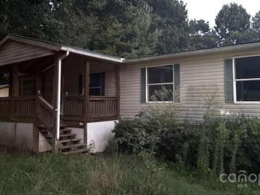 4191 Peachtree Lane, Granite Falls, NC 28630.  MLS# CAR4297663, YatesRealty ID 35080. 