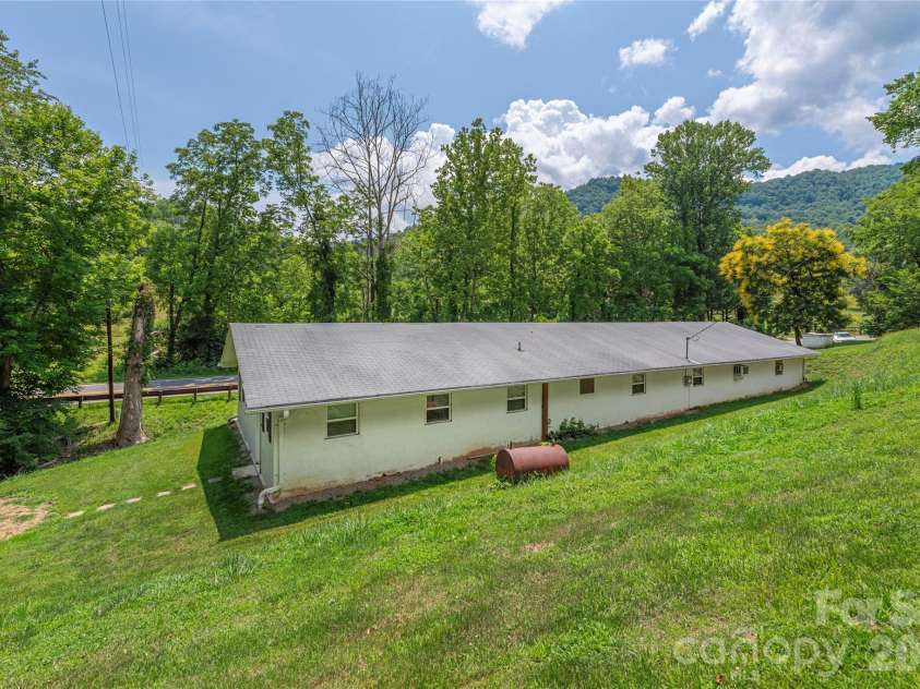 702 Love Joy Road, Canton, NC 28716.  MLS# CAR4400160, YatesRealty ID 35081. 