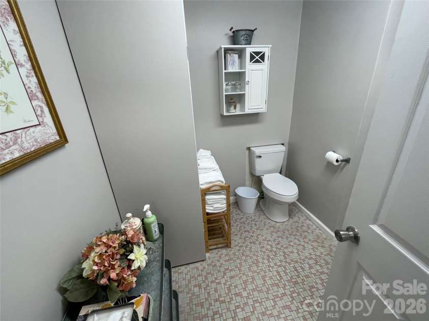 702 Love Joy Road, Canton, NC 28716.  MLS# CAR4400160, YatesRealty ID 35081. 