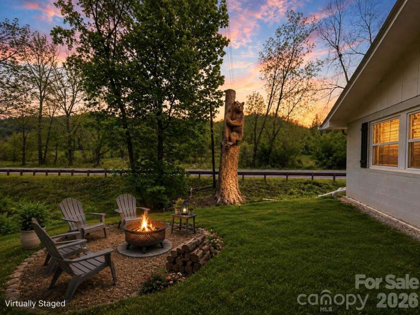 702 Love Joy Road, Canton, NC 28716.  MLS# CAR4400160, YatesRealty ID 35081. 