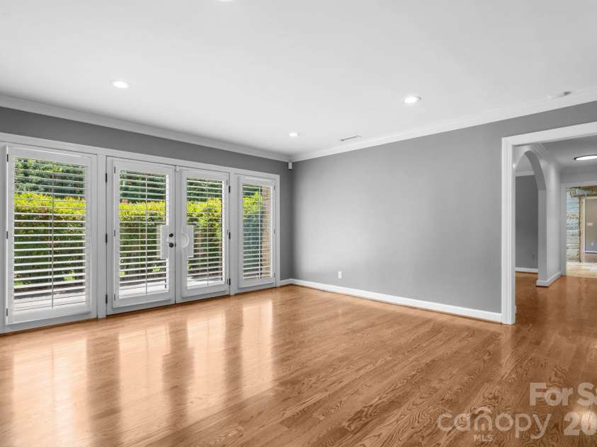 226 20th Avenue Place, Hickory, NC 28601.  MLS# CAR4398256, YatesRealty ID 35084. 