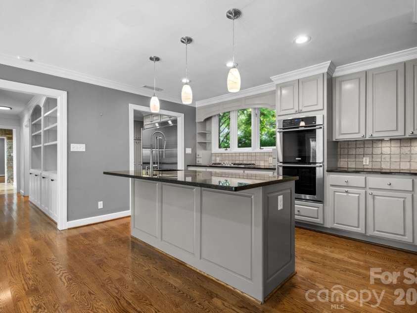 226 20th Avenue Place, Hickory, NC 28601.  MLS# CAR4398256, YatesRealty ID 35084. 