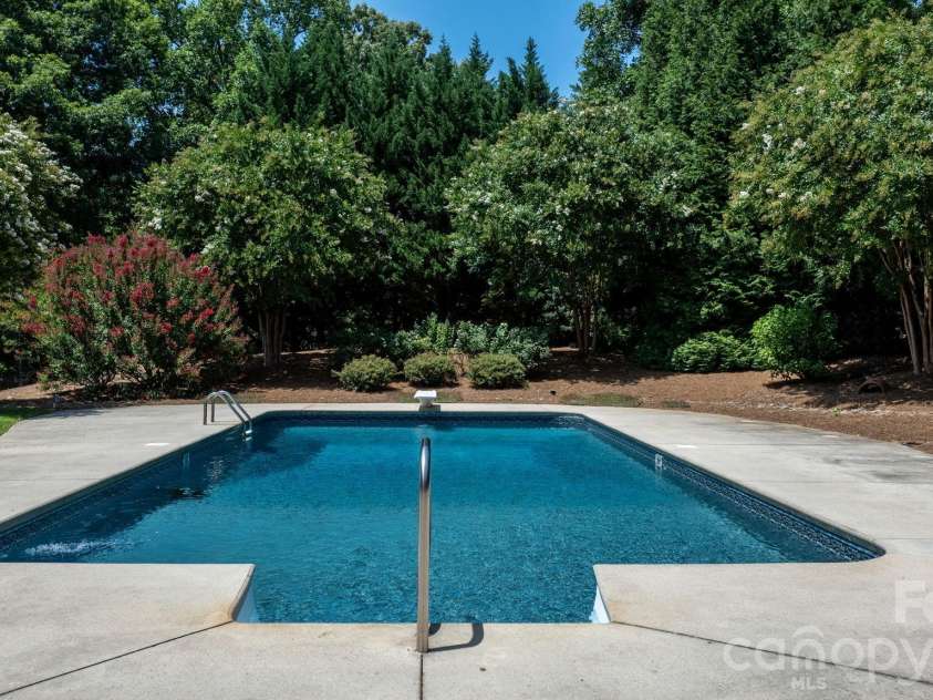 226 20th Avenue Place, Hickory, NC 28601.  MLS# CAR4398256, YatesRealty ID 35084. 