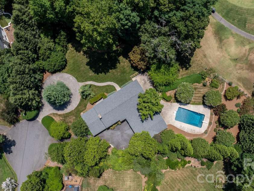 226 20th Avenue Place, Hickory, NC 28601.  MLS# CAR4398256, YatesRealty ID 35084. 
