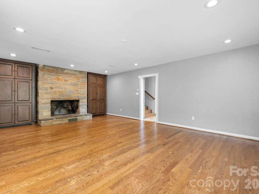 226 20th Avenue Place, Hickory, NC 28601.  MLS# CAR4398256, YatesRealty ID 35084. Study/recreation room/2nd den