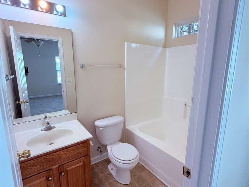 8602 Twined Creek Lane, Charlotte, NC 28227.  MLS# CAR4293200, YatesRealty ID 35084. BAthroom 1