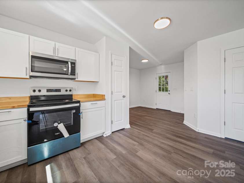 185 End Street, Chester, SC 29706.  MLS# CAR4295578, YatesRealty ID 35085. 