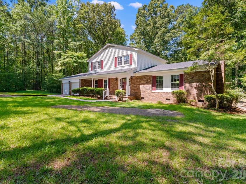 755 Cumberland Circle, Rockingham, NC 28379.  MLS# CAR4398856, YatesRealty ID 35085. 