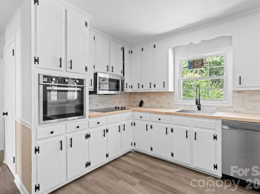 755 Cumberland Circle, Rockingham, NC 28379.  MLS# CAR4398856, YatesRealty ID 35085. 
