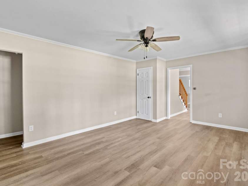 755 Cumberland Circle, Rockingham, NC 28379.  MLS# CAR4398856, YatesRealty ID 35085. Great room