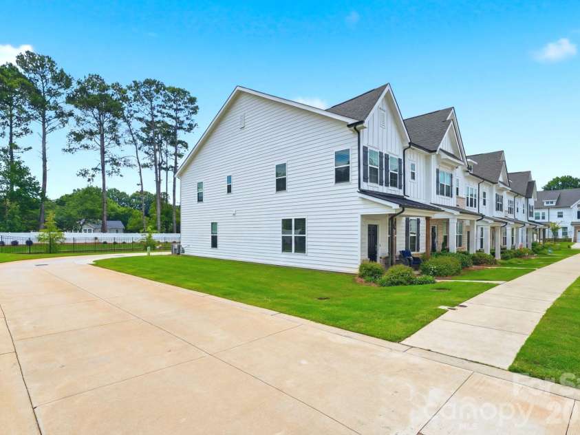 1943 Plath Top Road, Rock Hill, SC 29732.  MLS# CAR4398720, YatesRealty ID 35086. 