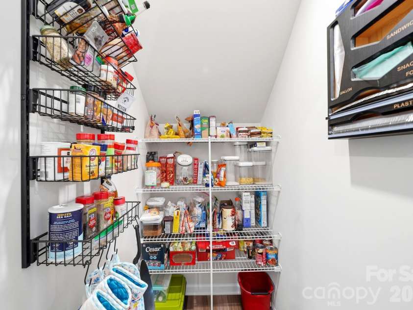 1943 Plath Top Road, Rock Hill, SC 29732.  MLS# CAR4398720, YatesRealty ID 35086. Spacious walk-in pantry